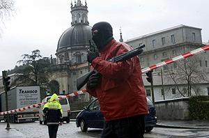 Buscan a tres etarras como los autores del asesinato del empresario vasco